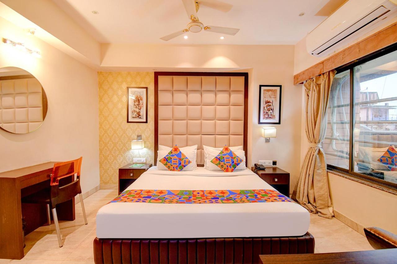 Hotel Radiant Calcutta Extérieur photo