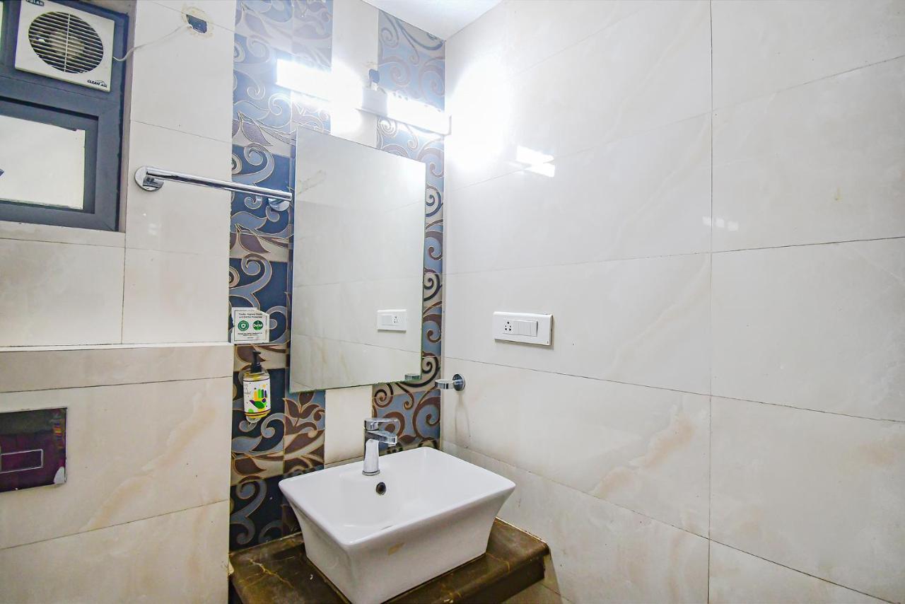Hotel Radiant Calcutta Extérieur photo