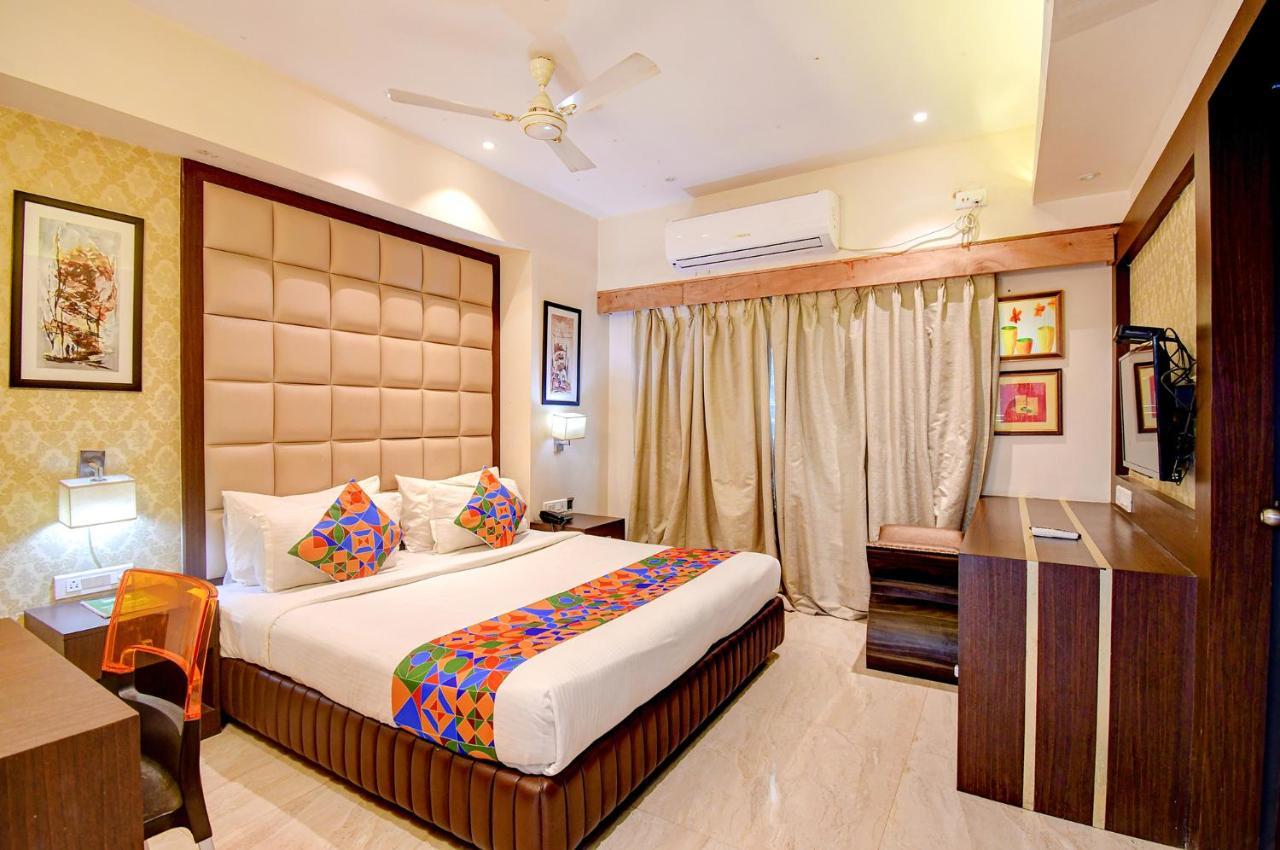 Hotel Radiant Calcutta Extérieur photo