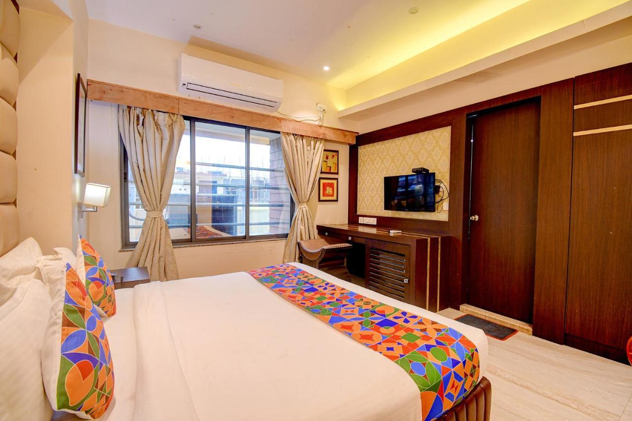 Hotel Radiant Calcutta Extérieur photo